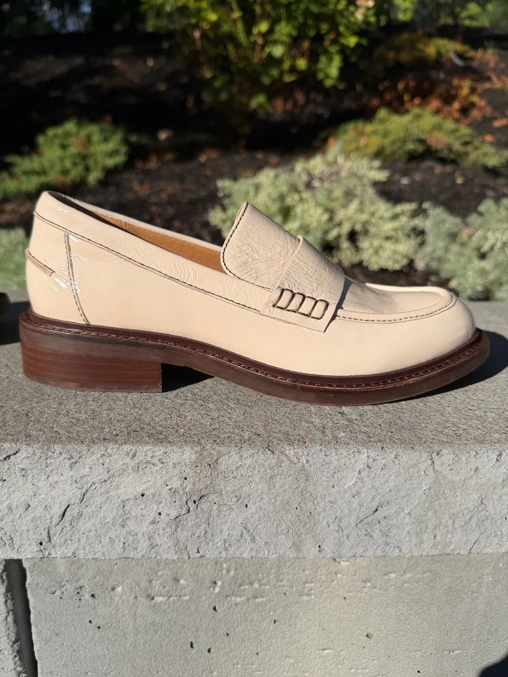 Sofft Beige Patent Leather Penny Loafers size 6M. These shoes were a sample pair